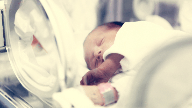 Barn i kuvøse Barn i kuvøse